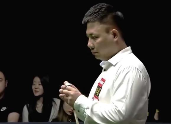 于他们的高 于他们的高